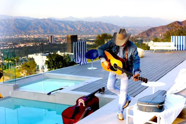 Issue #102: Dwight Yoakam's 'Purple Rain' and the Art of the Country Cover